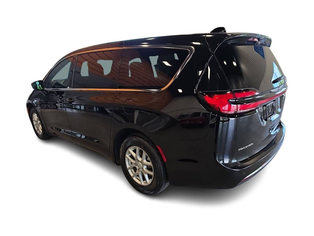 Thumbnail: 2026 Chrysler Pacifica - 22