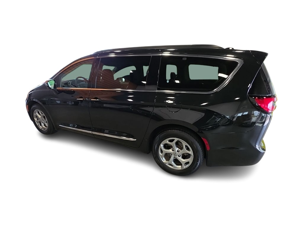 Thumbnail: 2023 Chrysler Pacifica - 21