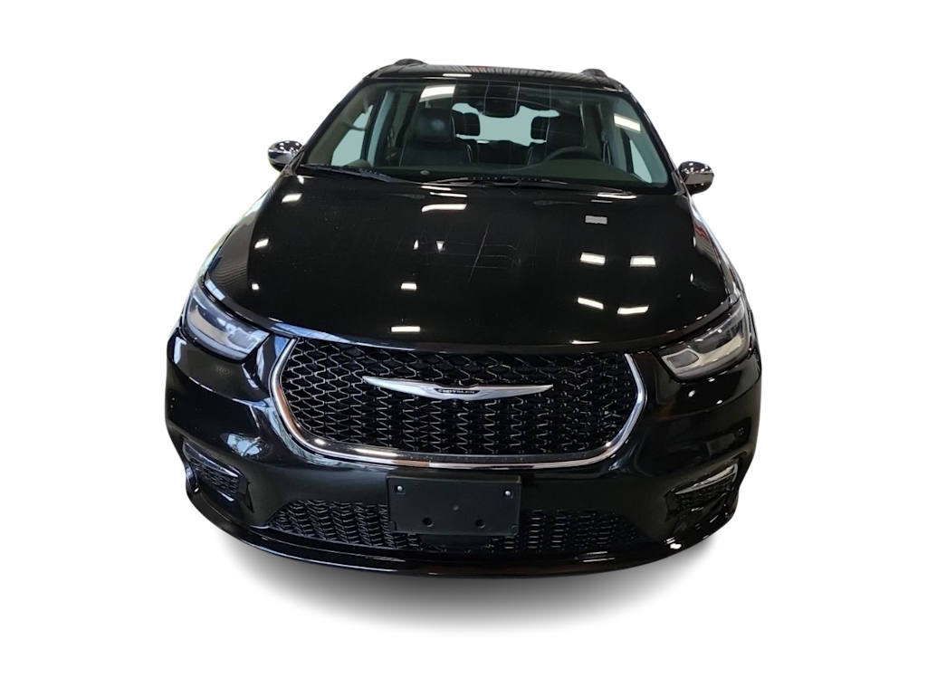 Thumbnail: 2023 Chrysler Pacifica - 5