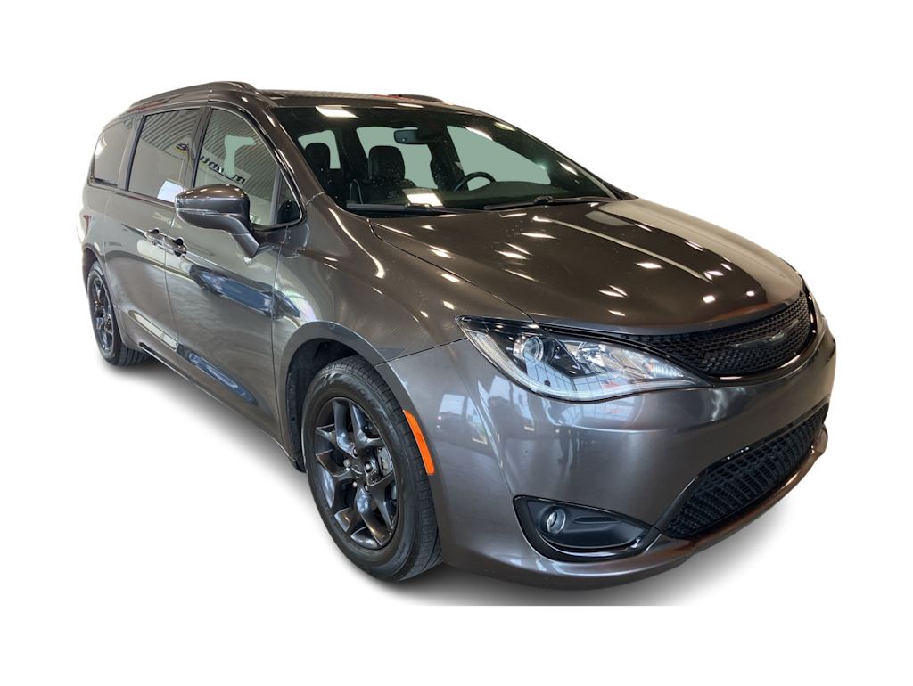 Thumbnail: 2020 Chrysler Pacifica - 14
