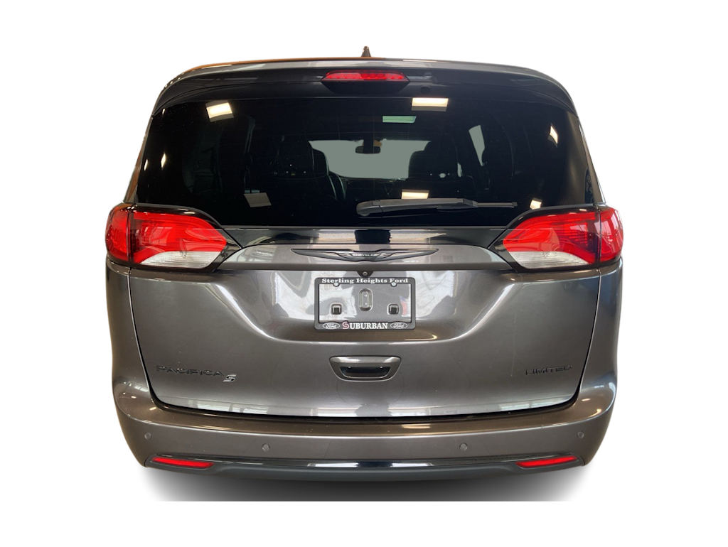 Thumbnail: 2020 Chrysler Pacifica - 5