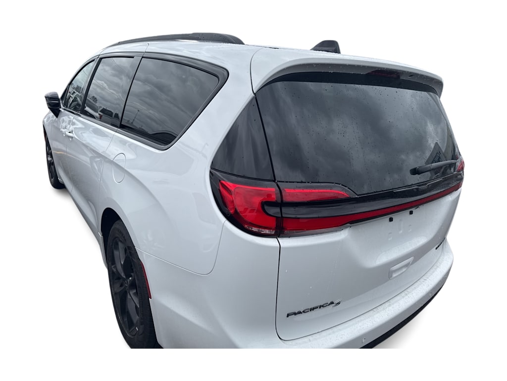 Thumbnail: 2025 Chrysler Pacifica - 22