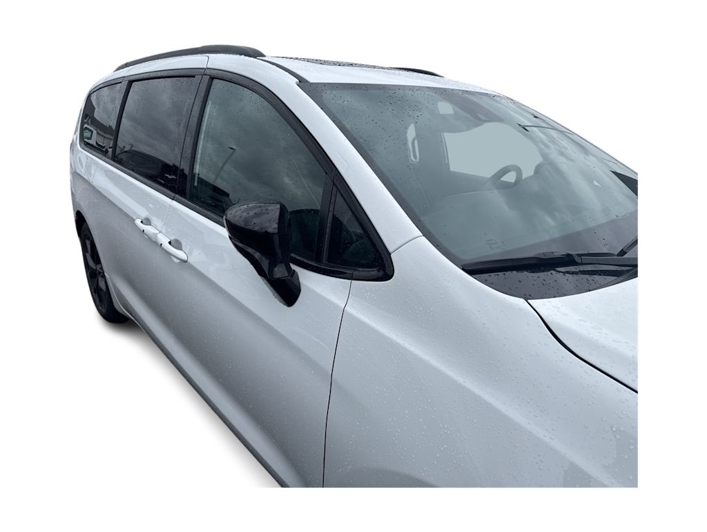 Thumbnail: 2025 Chrysler Pacifica - 13