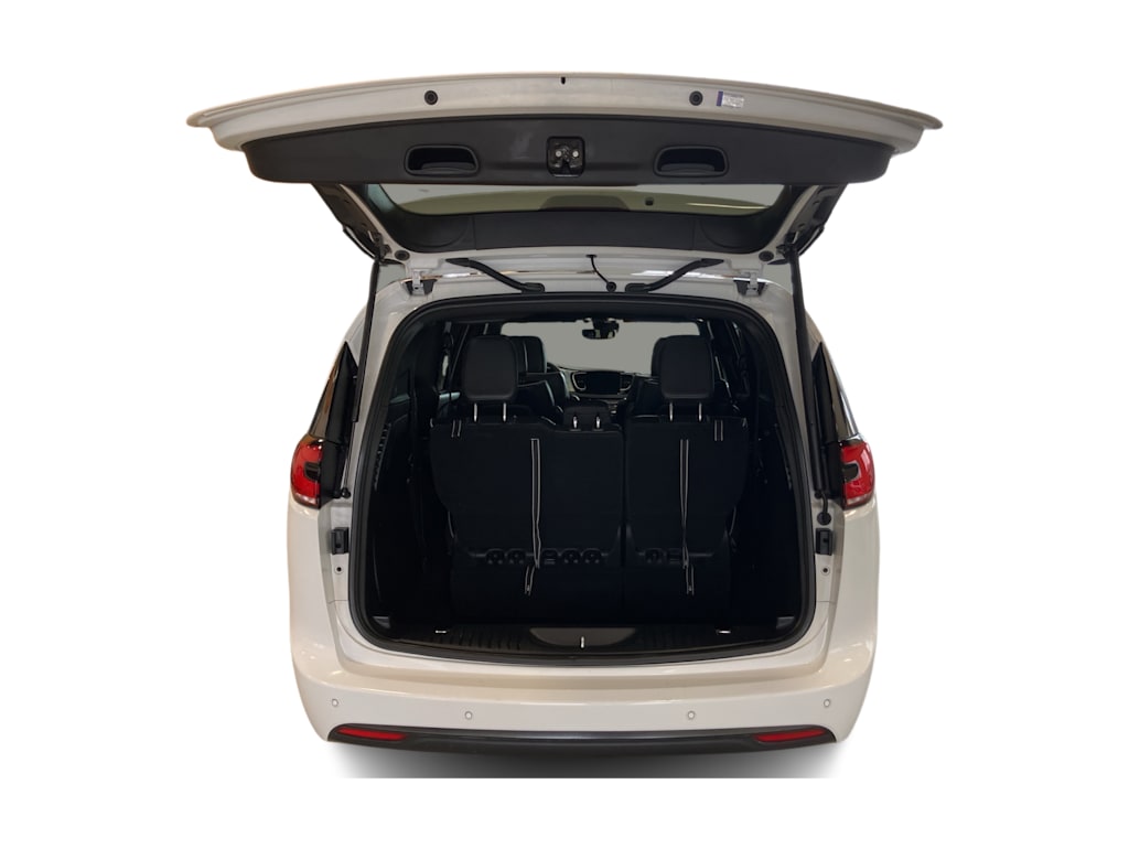 Thumbnail: 2025 Chrysler Pacifica - 13