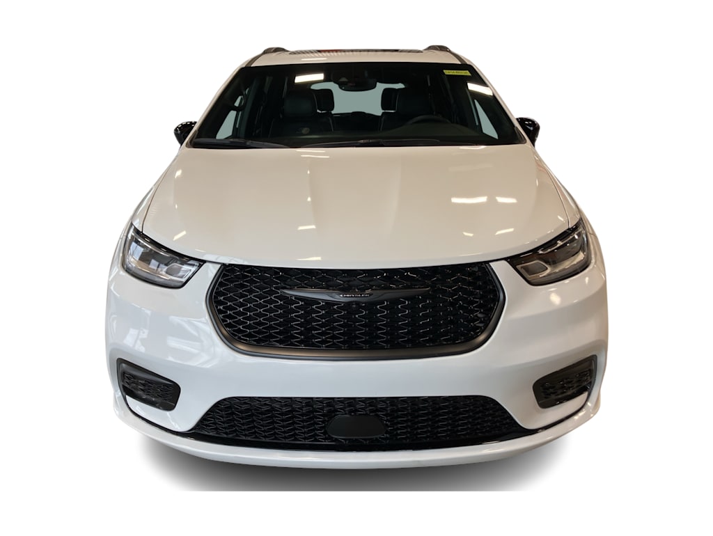 Thumbnail: 2025 Chrysler Pacifica - 6