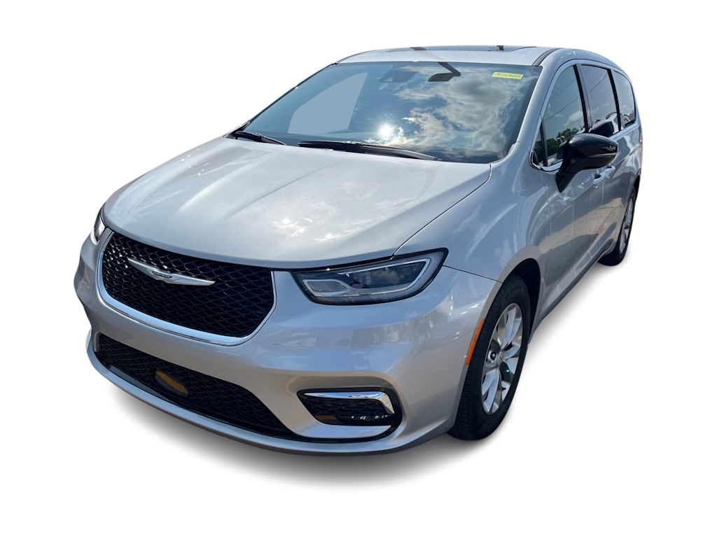 Thumbnail: 2026 Chrysler Pacifica - 8