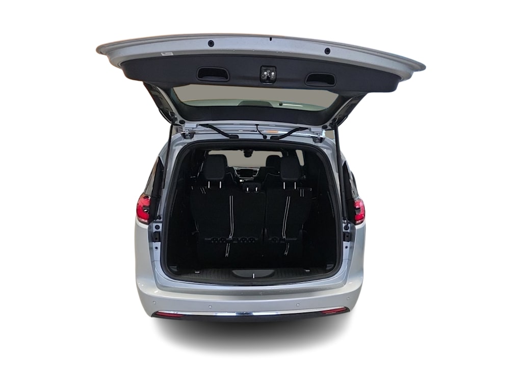 Thumbnail: 2026 Chrysler Pacifica - 12
