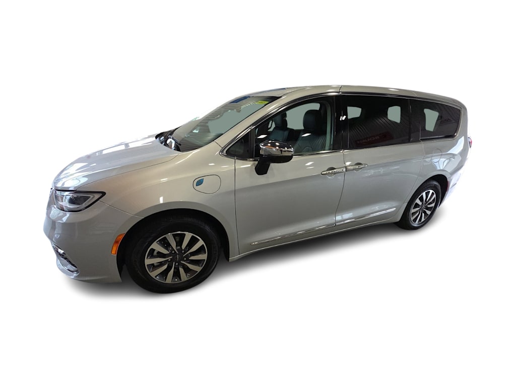 Thumbnail: 2023 Chrysler Pacifica - 20