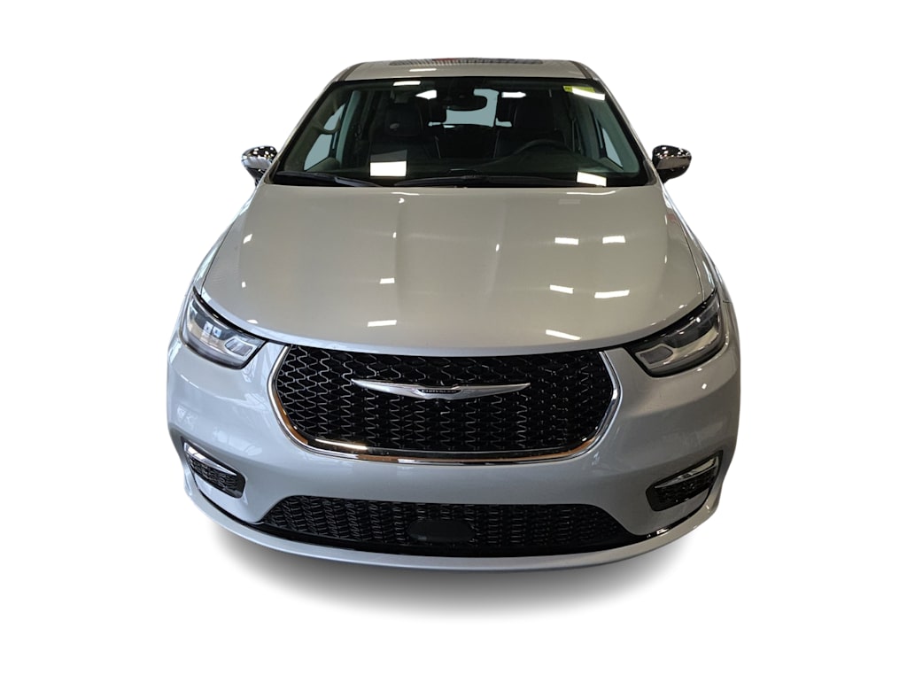 Thumbnail: 2023 Chrysler Pacifica - 6