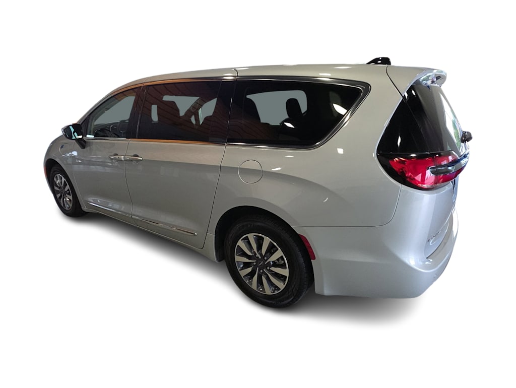 Thumbnail: 2023 Chrysler Pacifica - 18