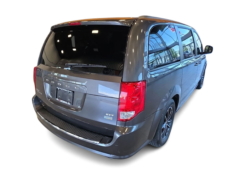 Thumbnail: 2018 Dodge Grand Caravan - 17
