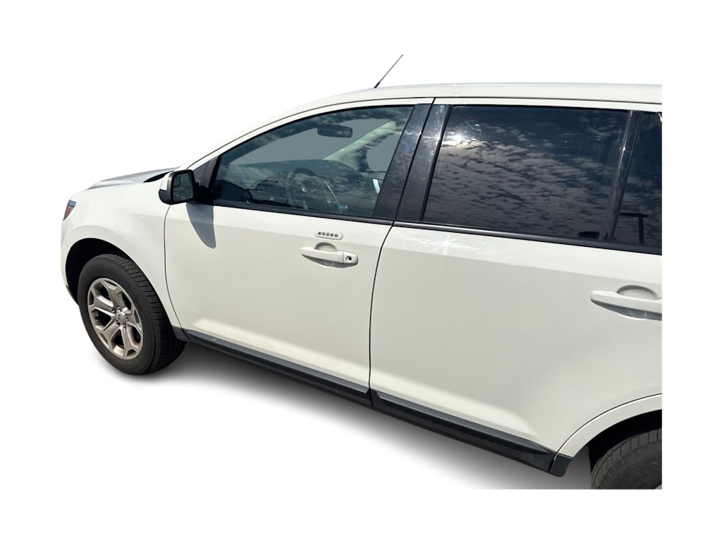 Thumbnail: 2012 Ford Edge - 21