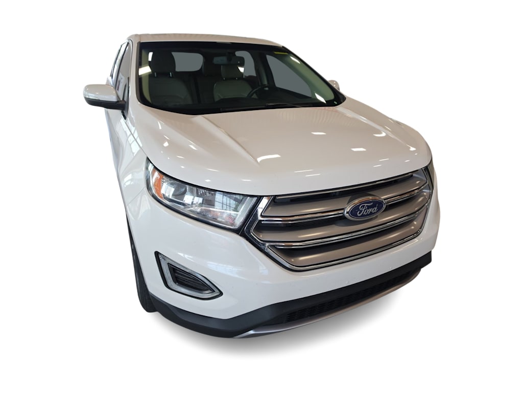 Thumbnail: 2017 Ford Edge - 16