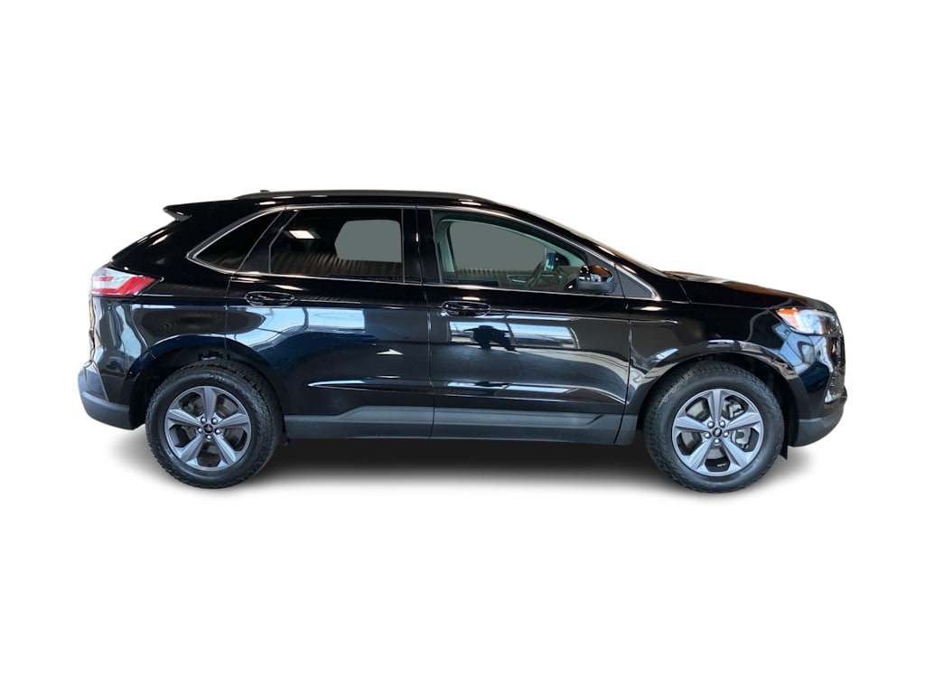 Thumbnail: 2022 Ford Edge - 16