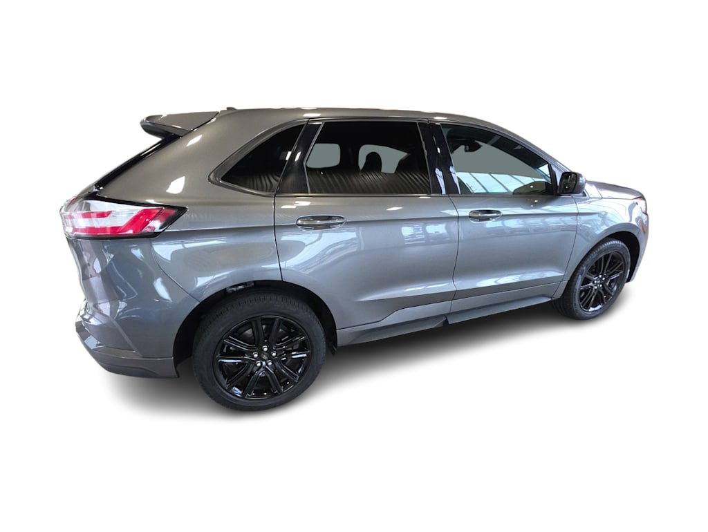 Thumbnail: 2024 Ford Edge - 15