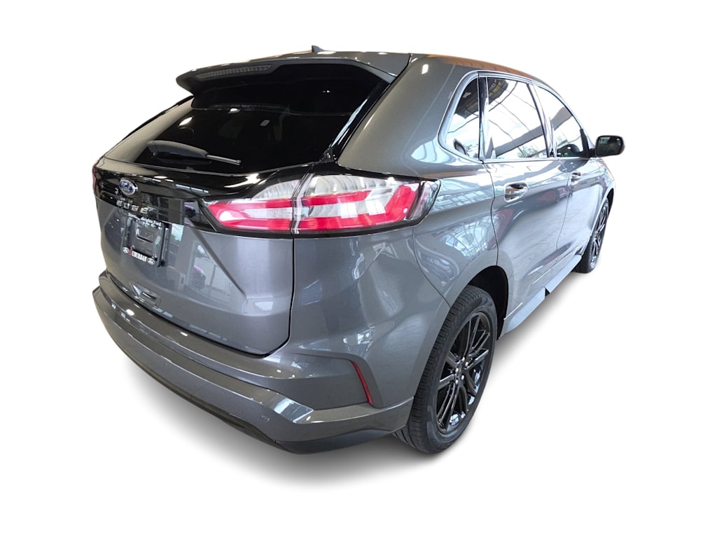 Thumbnail: 2024 Ford Edge - 16