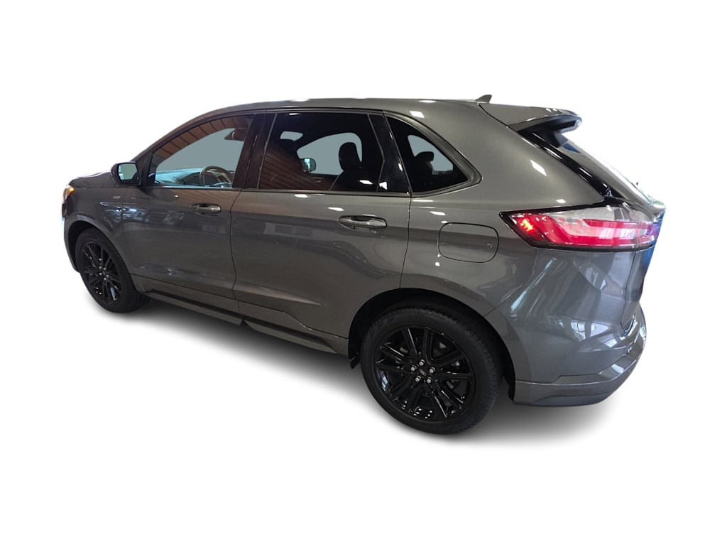 Thumbnail: 2024 Ford Edge - 17