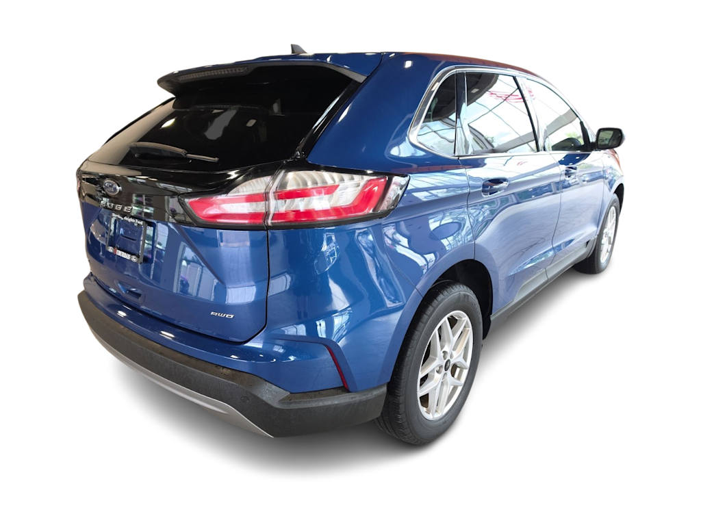 Thumbnail: 2023 Ford Edge - 17