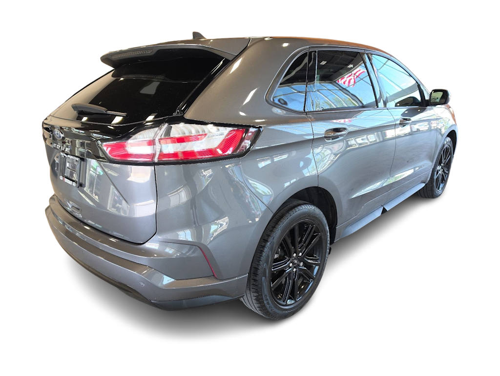 Thumbnail: 2024 Ford Edge - 20