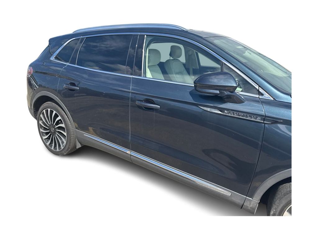 Thumbnail: 2021 Lincoln Nautilus - 28