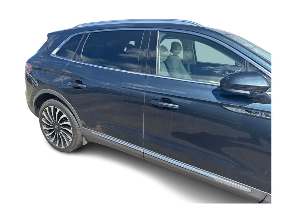 Thumbnail: 2021 Lincoln Nautilus - 12