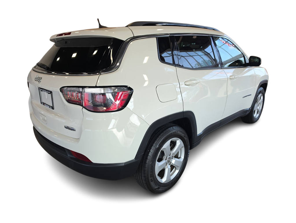 Thumbnail: 2018 Jeep Compass - 18