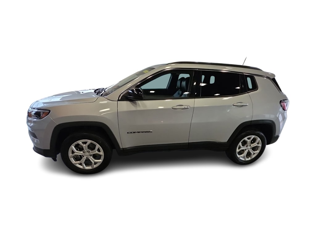 Thumbnail: 2024 Jeep Compass - 23
