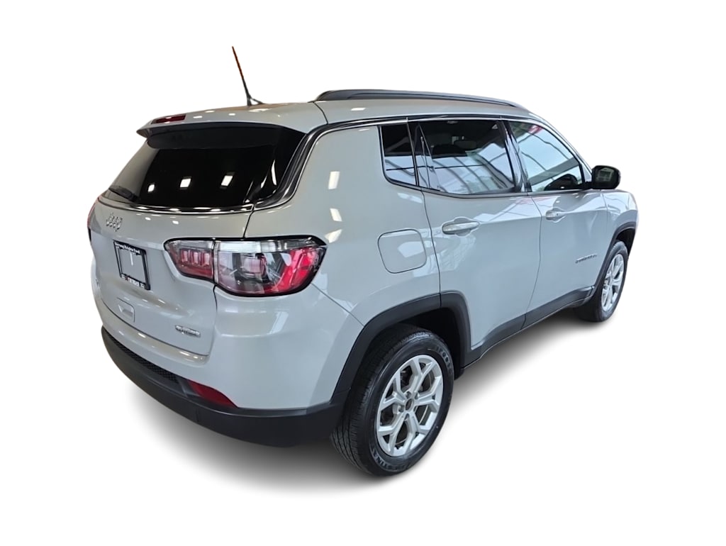Thumbnail: 2024 Jeep Compass - 20
