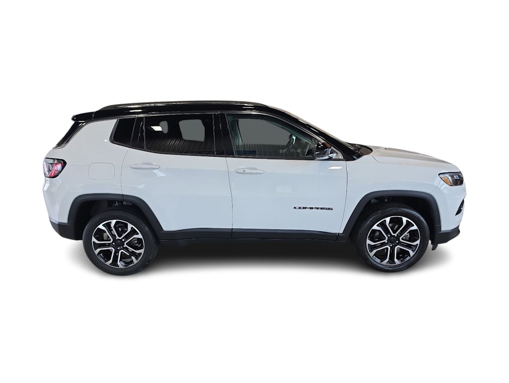 Thumbnail: 2022 Jeep Compass - 13