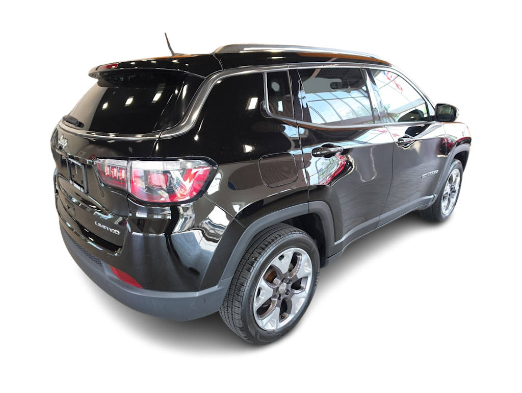Thumbnail: 2019 Jeep Compass - 17