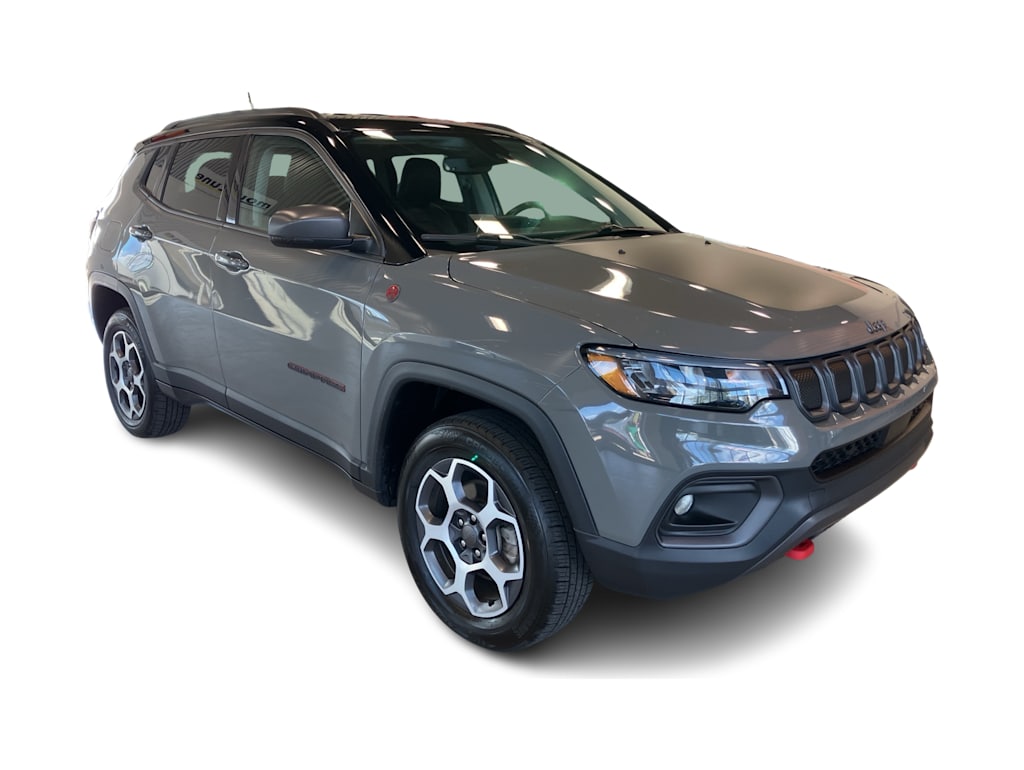 Thumbnail: 2022 Jeep Compass - 16