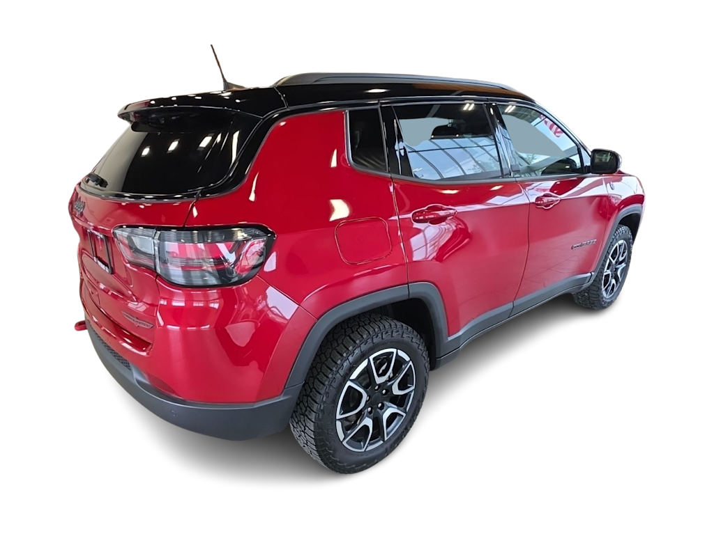 Thumbnail: 2024 Jeep Compass - 18