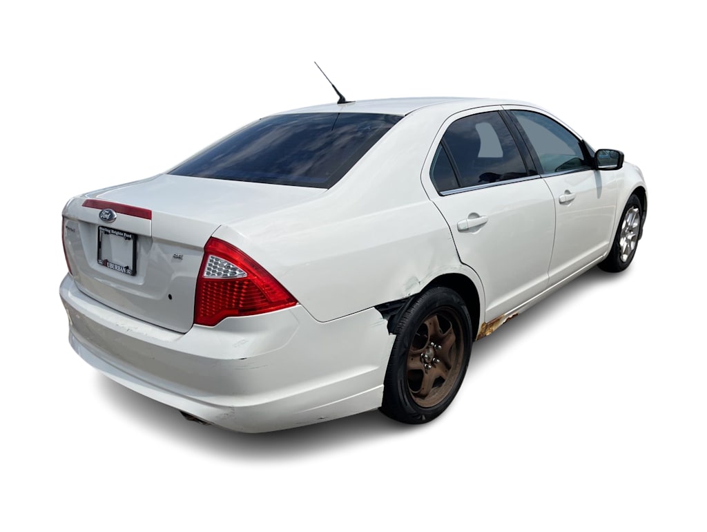 Thumbnail: 2011 Ford Fusion - 17