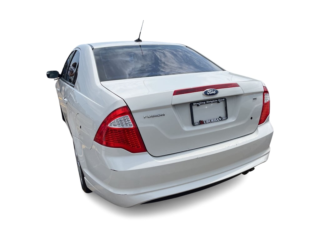 Thumbnail: 2011 Ford Fusion - 16