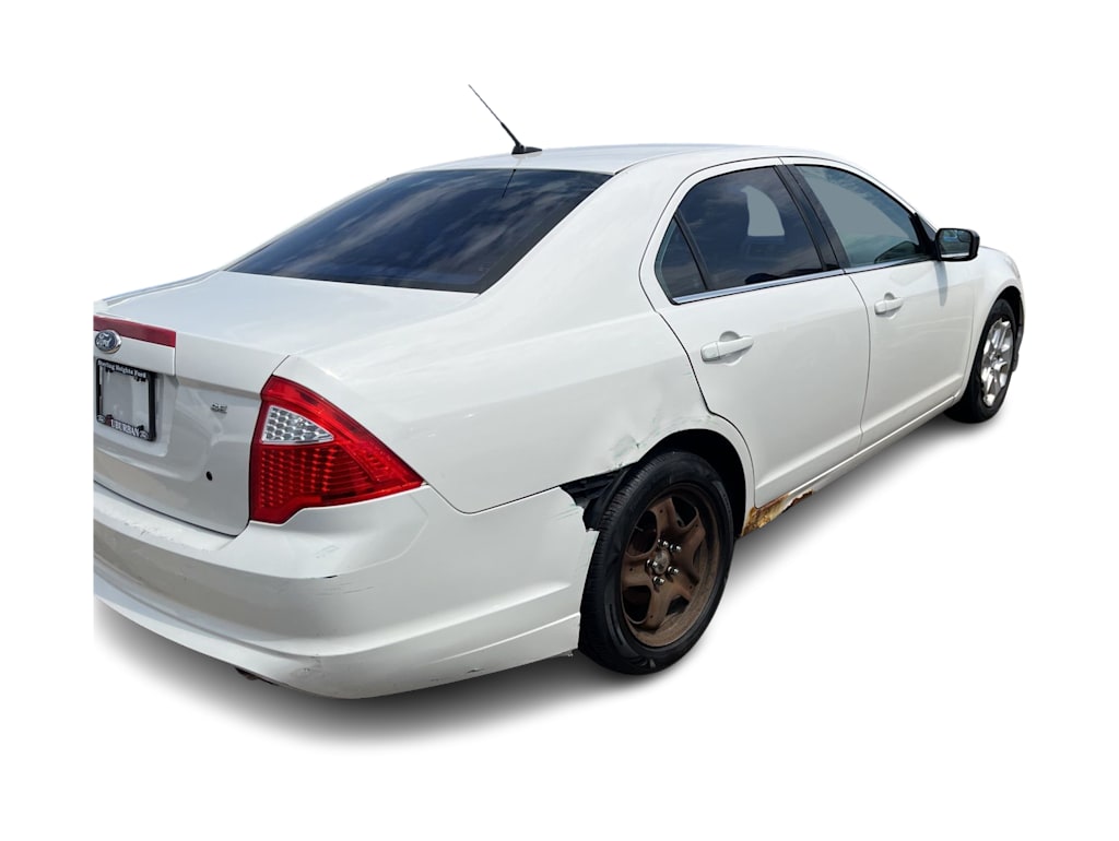 Thumbnail: 2011 Ford Fusion - 18