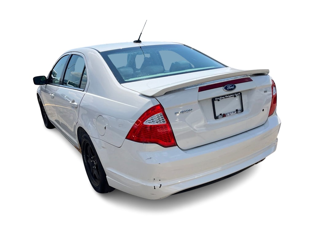 Thumbnail: 2010 Ford Fusion - 15