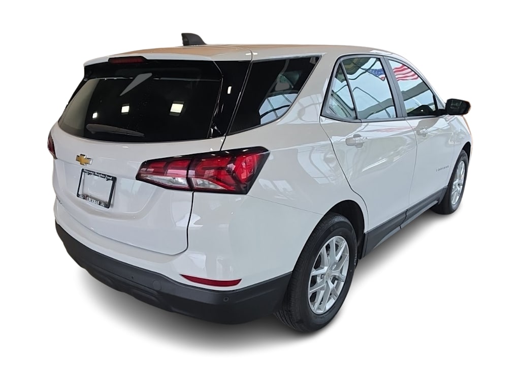 Thumbnail: 2024 Chevrolet Equinox - 17