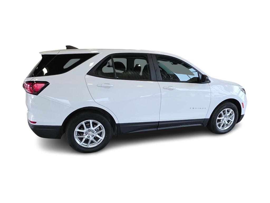 Thumbnail: 2024 Chevrolet Equinox - 16