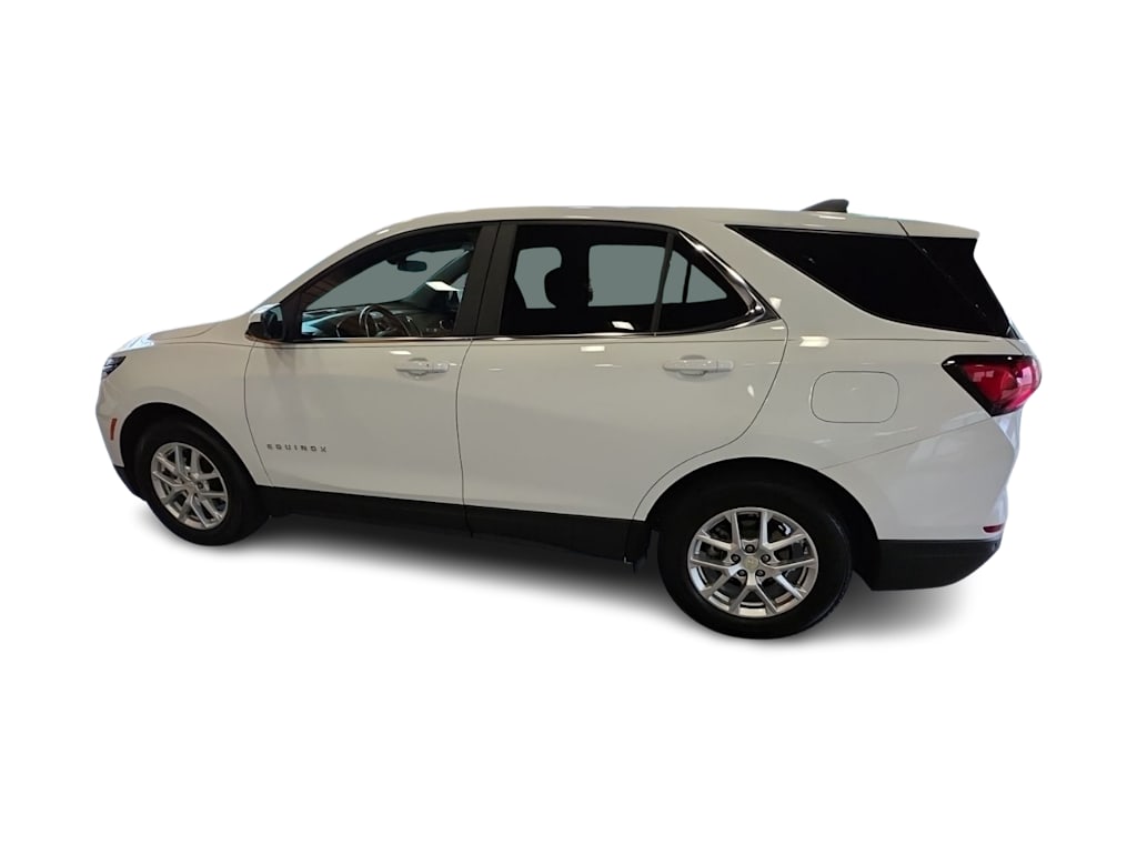 Thumbnail: 2023 Chevrolet Equinox - 3