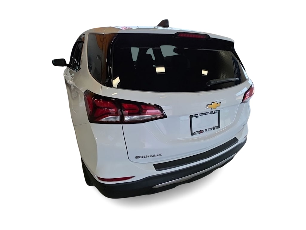 Thumbnail: 2022 Chevrolet Equinox - 4