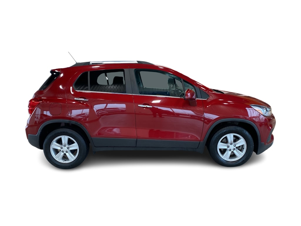 Thumbnail: 2020 Chevrolet Trax - 17