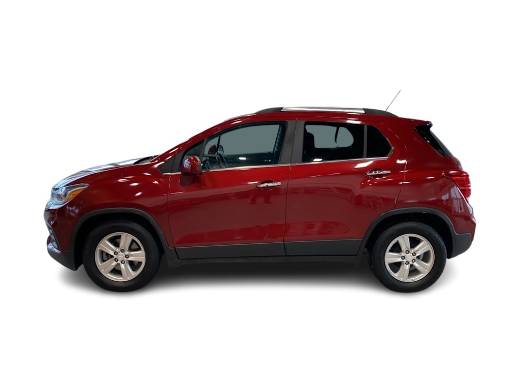 Thumbnail: 2020 Chevrolet Trax - 3