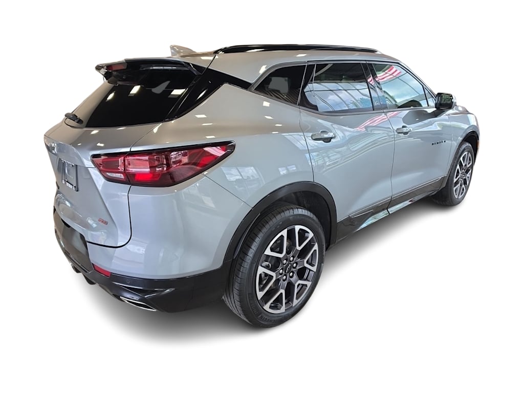 Thumbnail: 2025 Chevrolet Blazer - 18