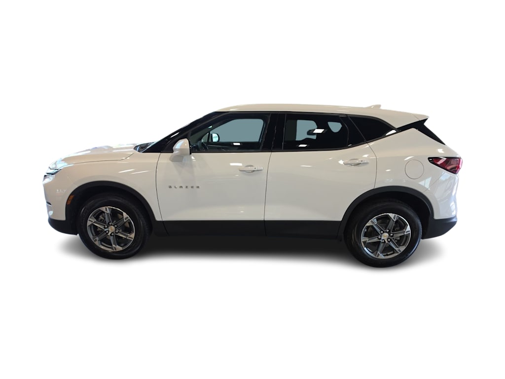 Thumbnail: 2025 Chevrolet Blazer - 3
