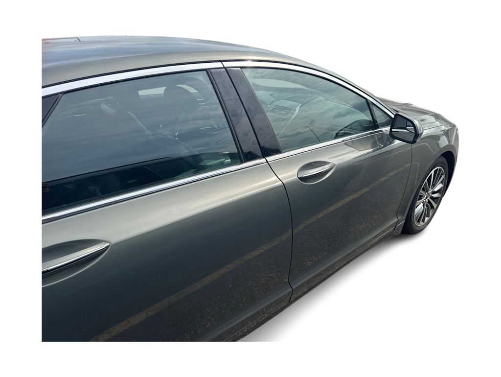 Thumbnail: 2017 Lincoln MKZ - 14