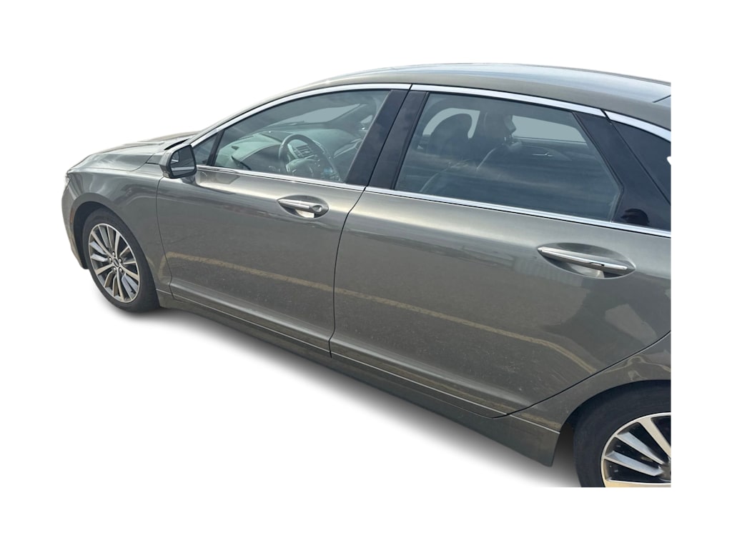 Thumbnail: 2017 Lincoln MKZ - 18