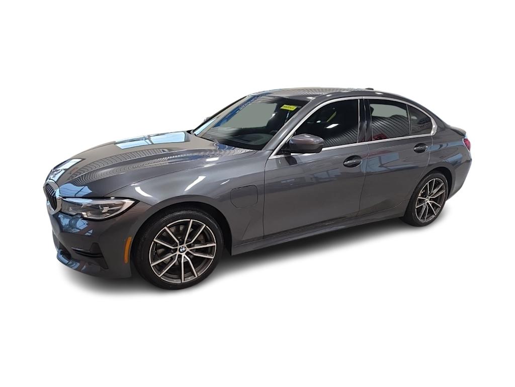 Thumbnail: 2021 BMW 3 Series - 3