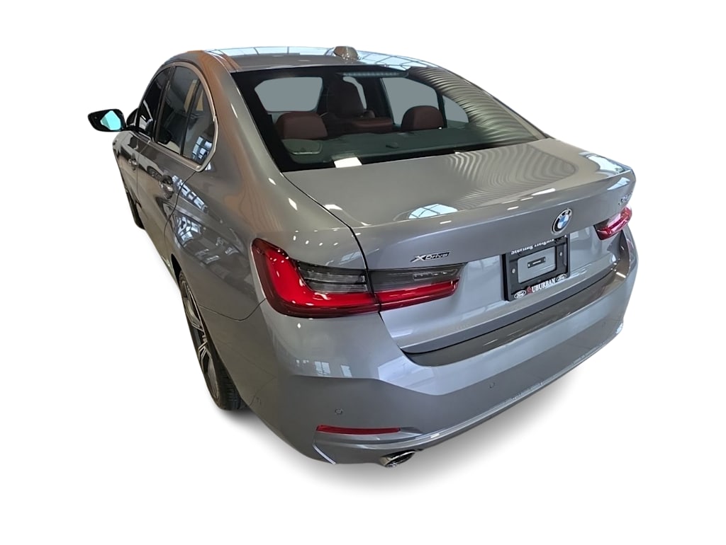 Thumbnail: 2024 BMW 3 Series - 4