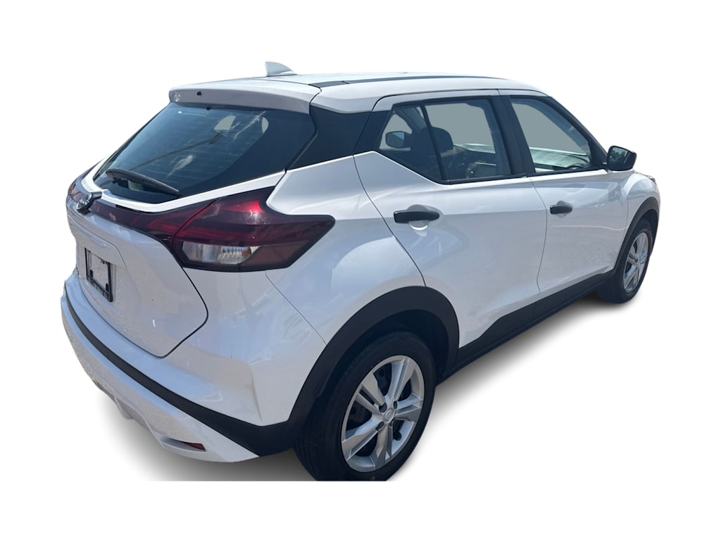 Thumbnail: 2022 Nissan Kicks - 17
