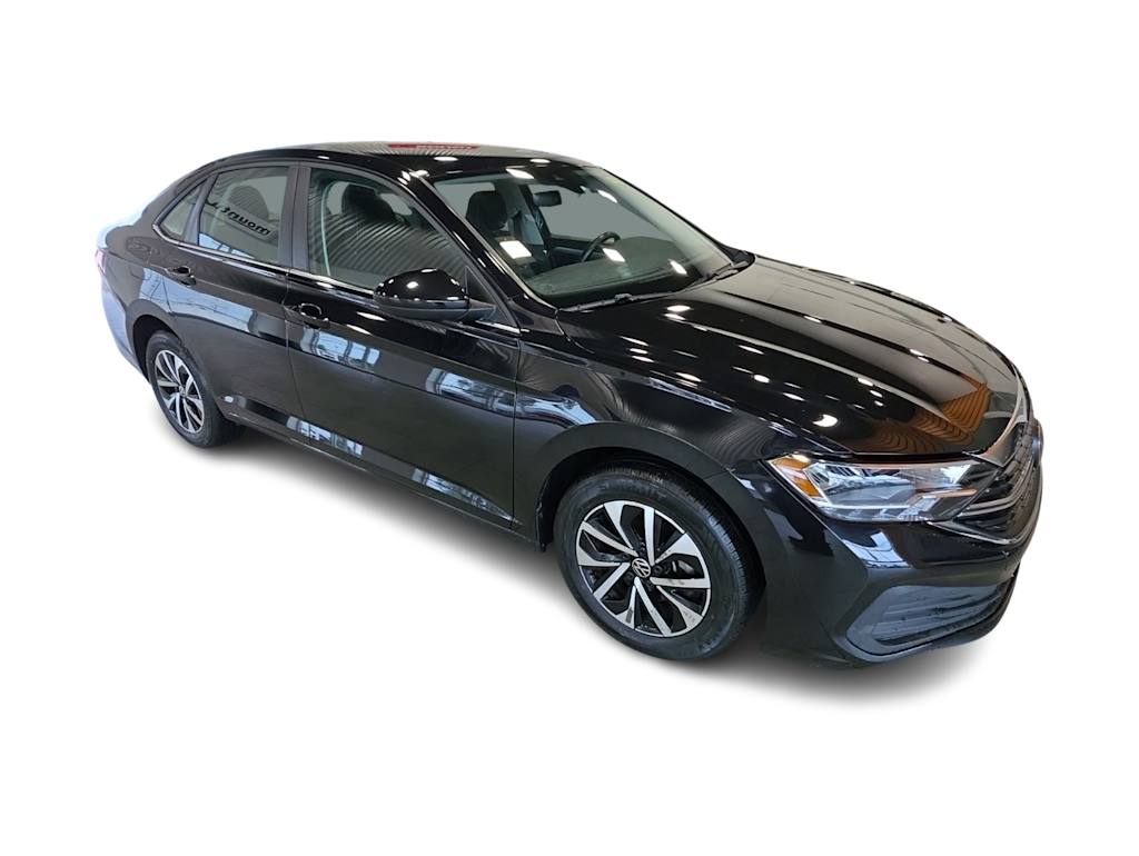 Thumbnail: 2024 Volkswagen Jetta - 16